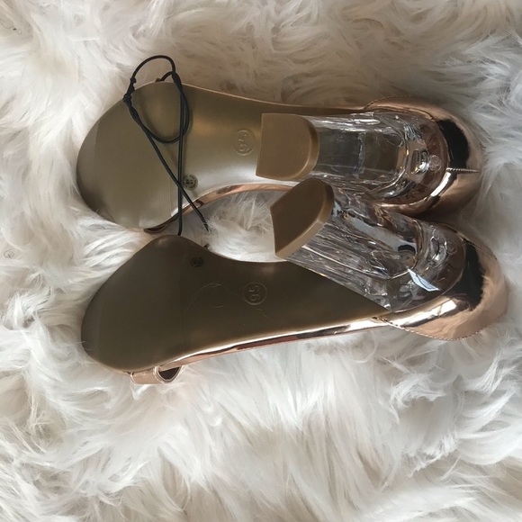 WOR Bellevue shoes - Picture 2 of 3